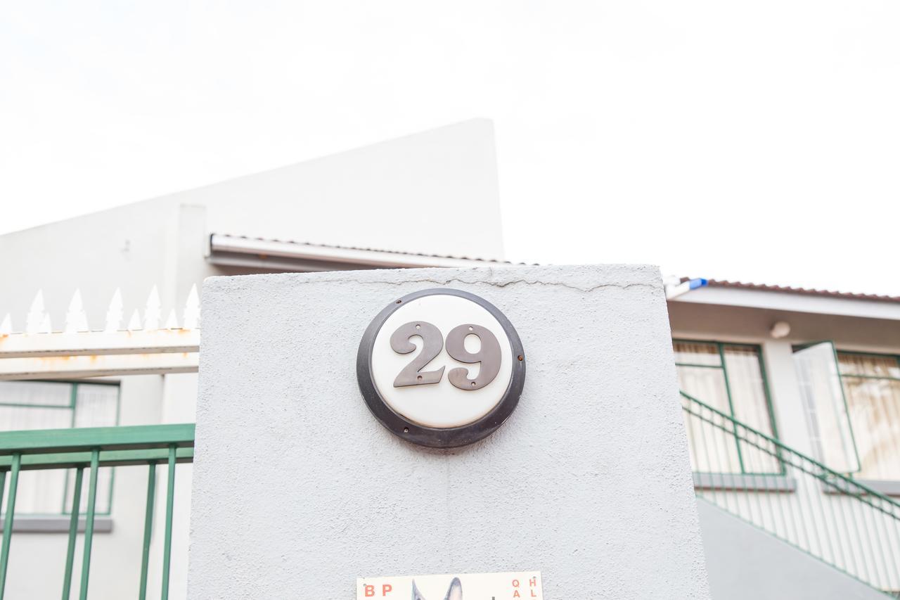 ホテル 29 Polvy Street ネルスプロイト エクステリア 写真